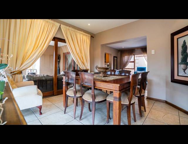 3 BEDROOM HOUSE FOR SALE IN KENSINGTON